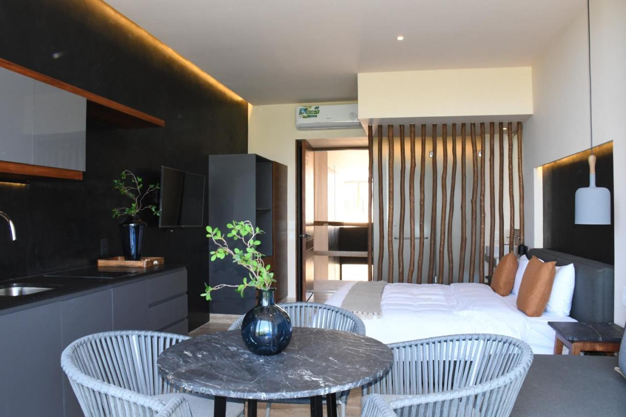 Ceren Luxury Apartments At Fifth Avenue By Spot Rentals Playa del Carmen Exterior foto